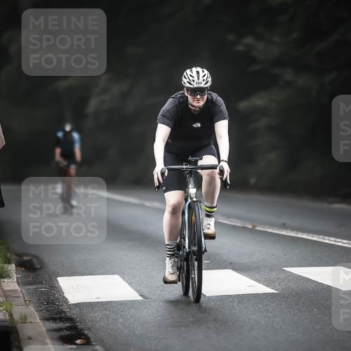 13.09.2026 - Stadtparktriathlon H.Heesch http://msf.ph/oto/10363067 13.09.2026 10:07:04 Radfahren 217, 284, 304, 328, 339 meine-sportfotos.de