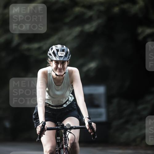 13.09.2026 - Stadtparktriathlon H.Heesch http://msf.ph/oto/10363084 13.09.2026 11:19:37 Radfahren 600, 612, 709, 733, 760, 812, 822 meine-sportfotos.de