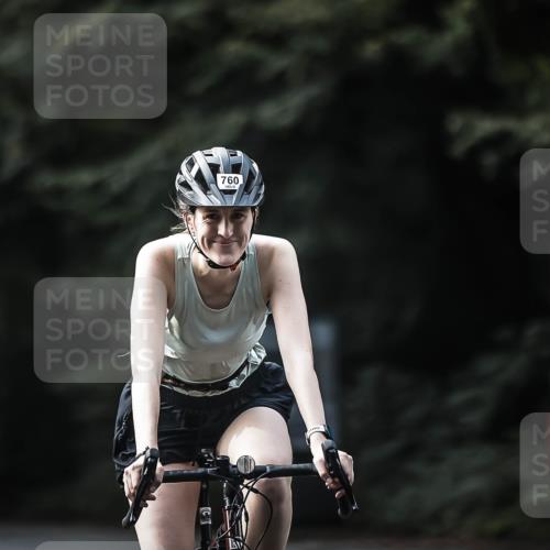 13.09.2026 - Stadtparktriathlon H.Heesch http://msf.ph/oto/10363088 13.09.2026 11:19:38 Radfahren 600, 612, 709, 733, 760, 788, 812, 822 meine-sportfotos.de