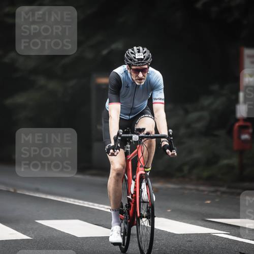13.09.2026 - Stadtparktriathlon H.Heesch http://msf.ph/oto/10363094 13.09.2026 10:07:08 Radfahren 217, 284, 304, 339 meine-sportfotos.de