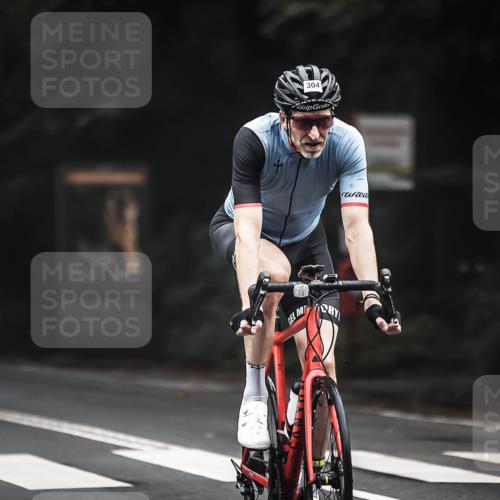 13.09.2026 - Stadtparktriathlon H.Heesch http://msf.ph/oto/10363104 13.09.2026 10:07:09 Radfahren 284, 304, 339 meine-sportfotos.de