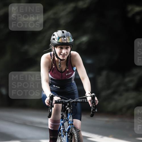 13.09.2026 - Stadtparktriathlon H.Heesch http://msf.ph/oto/10363123 13.09.2026 11:19:44 Radfahren 591, 595, 788, 793 meine-sportfotos.de