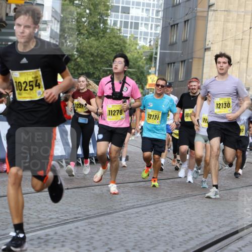 13.09.2026 - 21. swb-Marathon Bremen Strokosch-Dieckow http://msf.ph/oto/10363126 13.09.2026 10:59:02 Ziel 10254, 10485, 10794, 10832, 10878, 10879, 10948, 11030, 11189, 11228, 11488, 11743, 11955, 12176, 12237, 12320, 12499, 12505, 10415, 10492, 10668, 11086, 11125, 11301, 11302, 11500, 11913, 12118, 12200, 12297, 12541 meine-sportfotos.de