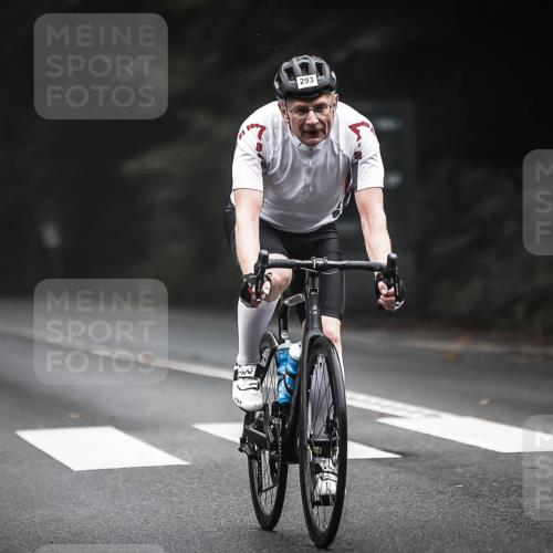 13.09.2026 - Stadtparktriathlon H.Heesch http://msf.ph/oto/10363128 13.09.2026 10:07:18 Radfahren 293 meine-sportfotos.de