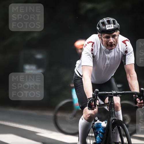 13.09.2026 - Stadtparktriathlon H.Heesch http://msf.ph/oto/10363142 13.09.2026 10:07:19 Radfahren 293 meine-sportfotos.de