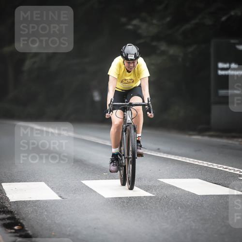 13.09.2026 - Stadtparktriathlon H.Heesch http://msf.ph/oto/10363164 13.09.2026 10:07:30 Radfahren 295 meine-sportfotos.de