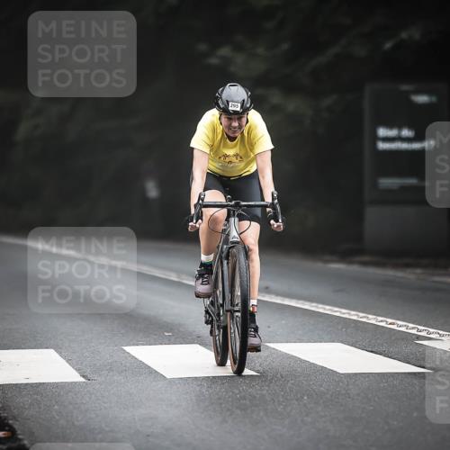 13.09.2026 - Stadtparktriathlon H.Heesch http://msf.ph/oto/10363172 13.09.2026 10:07:30 Radfahren 295 meine-sportfotos.de