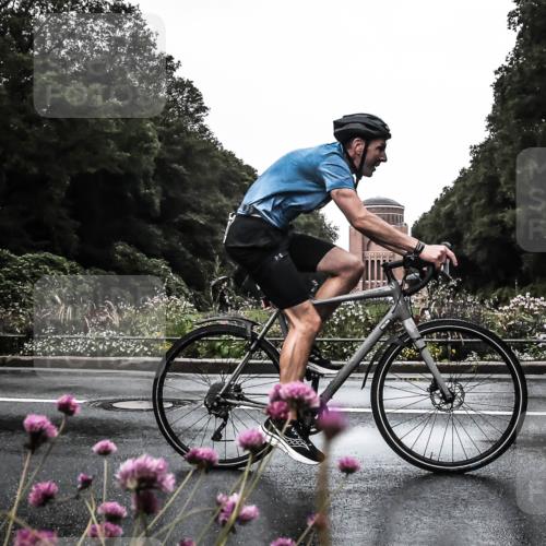 13.09.2026 - Stadtparktriathlon H.Heesch http://msf.ph/oto/10363173 13.09.2026 12:27:37 Radfahren 1007, 1047, 1051 meine-sportfotos.de