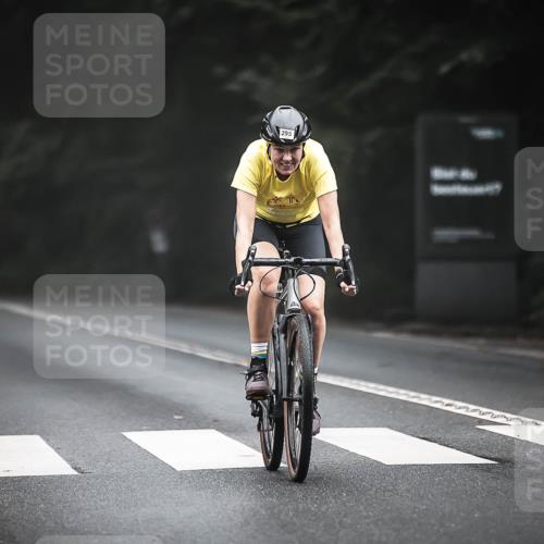 13.09.2026 - Stadtparktriathlon H.Heesch http://msf.ph/oto/10363177 13.09.2026 10:07:30 Radfahren 295 meine-sportfotos.de