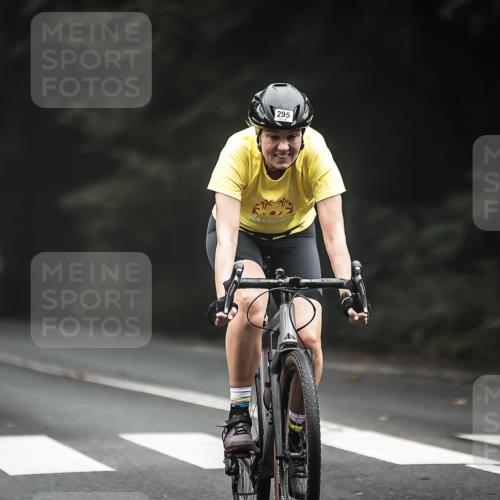 13.09.2026 - Stadtparktriathlon H.Heesch http://msf.ph/oto/10363185 13.09.2026 10:07:31 Radfahren 219, 295 meine-sportfotos.de