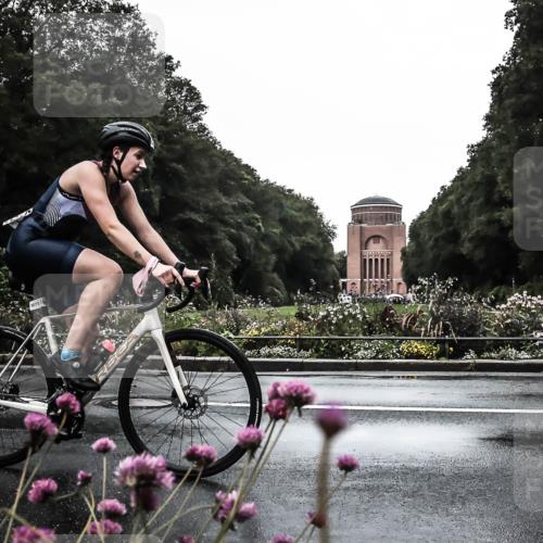 13.09.2026 - Stadtparktriathlon H.Heesch http://msf.ph/oto/10363199 13.09.2026 12:27:45 Radfahren 1075, 1102, 1112, 1181 meine-sportfotos.de