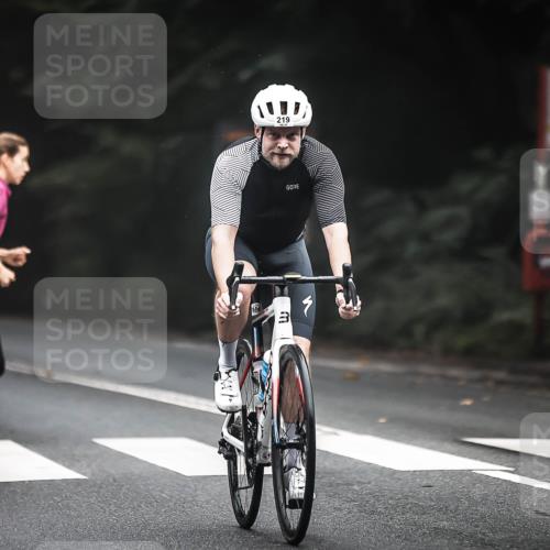 13.09.2026 - Stadtparktriathlon H.Heesch http://msf.ph/oto/10363210 13.09.2026 10:07:37 Radfahren 219, 295 meine-sportfotos.de