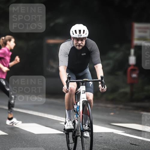 13.09.2026 - Stadtparktriathlon H.Heesch http://msf.ph/oto/10363216 13.09.2026 10:07:37 Radfahren 219, 295 meine-sportfotos.de