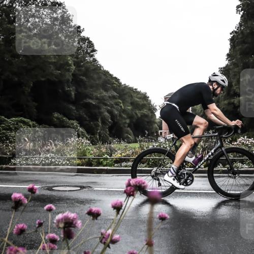 13.09.2026 - Stadtparktriathlon H.Heesch http://msf.ph/oto/10363225 13.09.2026 12:27:56 Radfahren 986, 1061, 1148, 1157 meine-sportfotos.de