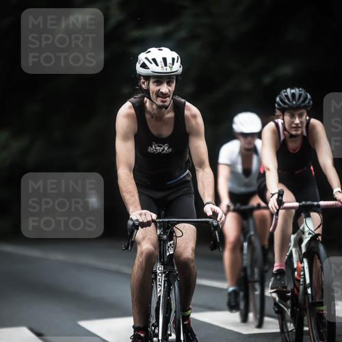 13.09.2026 - Stadtparktriathlon H.Heesch http://msf.ph/oto/10363258 13.09.2026 13:10:46 Radfahren 1355, 1373, 1425, 1427 meine-sportfotos.de