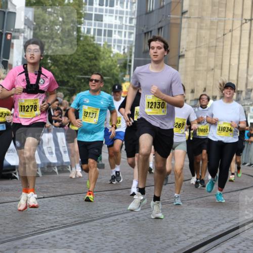 13.09.2026 - 21. swb-Marathon Bremen Strokosch-Dieckow http://msf.ph/oto/10363263 13.09.2026 10:59:04 Ziel 10254, 10485, 10794, 10832, 10948, 11030, 11189, 11228, 11488, 11743, 11955, 12176, 12237, 12320, 12414, 12505, 10415, 10492, 10668, 11086, 11125, 11301, 11302, 11500, 11913, 12118, 12200, 12537, 12541 meine-sportfotos.de