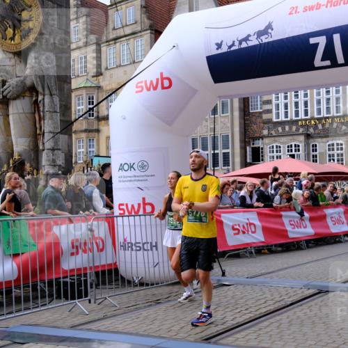 13.09.2026 - 21. swb-Marathon Bremen Tim E. http://msf.ph/oto/10363274 13.09.2026 13:00:44 Ziel 671, 1136, 1550, 1754, 2683, 5776, 7015 meine-sportfotos.de