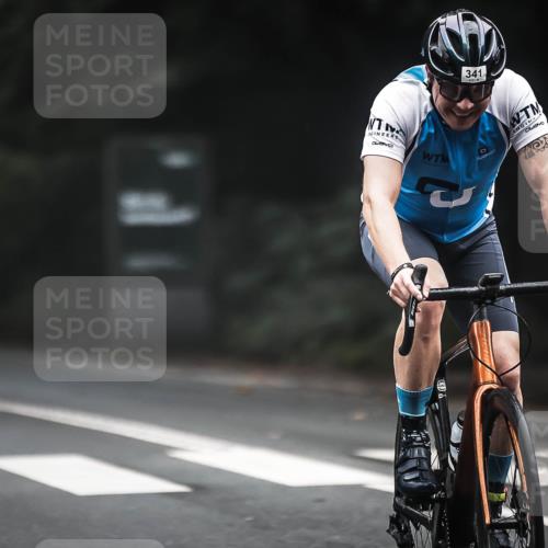 13.09.2026 - Stadtparktriathlon H.Heesch http://msf.ph/oto/10363275 13.09.2026 10:07:46 Radfahren 227, 269, 341 meine-sportfotos.de
