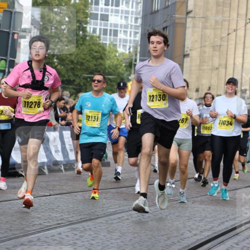 13.09.2026 - 21. swb-Marathon Bremen Strokosch-Dieckow http://msf.ph/oto/10363284 13.09.2026 10:59:04 Ziel 10254, 10485, 10794, 10832, 10948, 11030, 11189, 11228, 11488, 11743, 11955, 12176, 12237, 12320, 12414, 12505, 10415, 10492, 10668, 11086, 11125, 11301, 11302, 11500, 11913, 12118, 12200, 12537, 12541 meine-sportfotos.de