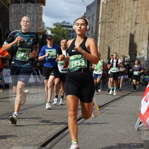 13.09.2026 - 21. swb-Marathon Bremen Strokosch-Dieckow http://msf.ph/oto/10363291 13.09.2026 13:34:38 Ziel 682, 911, 1307, 1364, 2215, 2355, 2464, 3029, 3068, 3162, 3214, 3632, 3636, 3890, 4112, 4616, 5147, 5265, 5489, 5566, 5768, 5852, 6255, 6350, 6405, 7113, 7696, 7746, 7897, 8870, 9094, 9100, 9402, 9453, 9802, 9905, 10058, 13112, 1210, 1967, 2525, 2561, 2755, 3181, 3353, 3380, 3765, 3842, 5378, 5415, 5684, 6085, 6128, 6168, 6244, 7443, 7462, 8155, 8182, 8493, 8552, 8683, 9038, 9788, 9820, 13180 meine-sportfotos.de