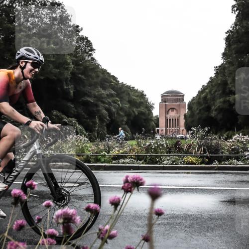 13.09.2026 - Stadtparktriathlon H.Heesch http://msf.ph/oto/10363292 13.09.2026 12:28:23 Radfahren 1098, 1113, 1137, 1158 meine-sportfotos.de