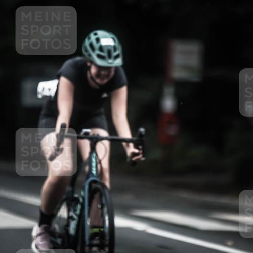 13.09.2026 - Stadtparktriathlon H.Heesch http://msf.ph/oto/10363299 13.09.2026 13:10:58 Radfahren 1251, 1293, 1334, 1347, 1356, 1364 meine-sportfotos.de
