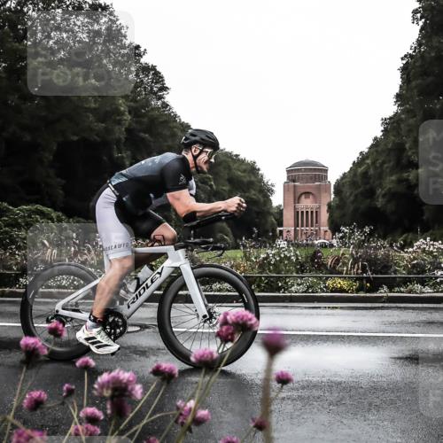 13.09.2026 - Stadtparktriathlon H.Heesch http://msf.ph/oto/10363307 13.09.2026 12:28:36 Radfahren 975, 1087 meine-sportfotos.de