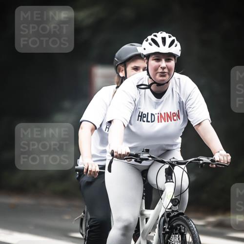 13.09.2026 - Stadtparktriathlon H.Heesch http://msf.ph/oto/10363326 13.09.2026 10:08:08 Radfahren 232, 248, 287, 292, 338 meine-sportfotos.de