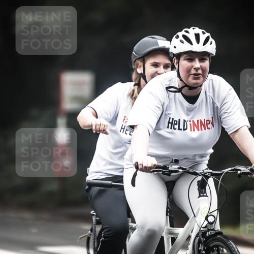 13.09.2026 - Stadtparktriathlon H.Heesch http://msf.ph/oto/10363332 13.09.2026 10:08:08 Radfahren 232, 248, 287, 292, 338 meine-sportfotos.de