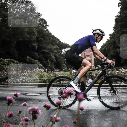 13.09.2026 - Stadtparktriathlon H.Heesch http://msf.ph/oto/10363376 13.09.2026 12:29:01 Radfahren 953, 1006, 1050 meine-sportfotos.de