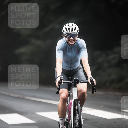 13.09.2026 - Stadtparktriathlon H.Heesch http://msf.ph/oto/10363396 13.09.2026 10:08:15 Radfahren 232, 287, 292 meine-sportfotos.de