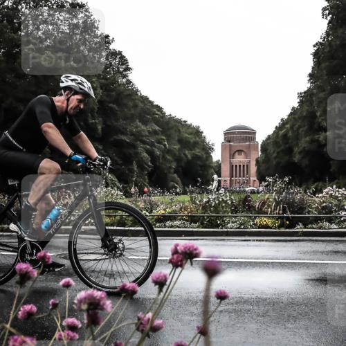 13.09.2026 - Stadtparktriathlon H.Heesch http://msf.ph/oto/10363399 13.09.2026 12:29:09 Radfahren 949, 979, 1072, 1242 meine-sportfotos.de