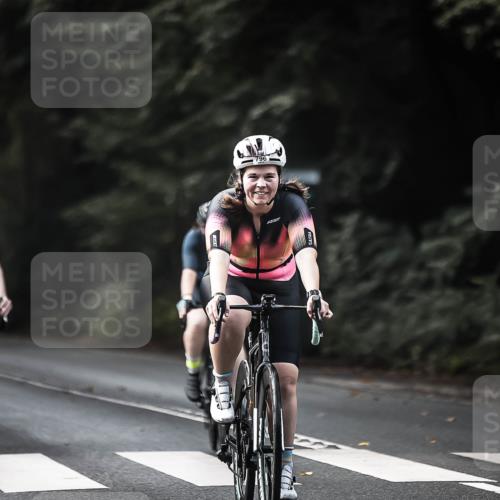 13.09.2026 - Stadtparktriathlon H.Heesch http://msf.ph/oto/10363409 13.09.2026 11:20:07 Radfahren 510, 666, 713, 785, 796 meine-sportfotos.de