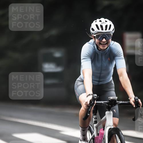 13.09.2026 - Stadtparktriathlon H.Heesch http://msf.ph/oto/10363410 13.09.2026 10:08:15 Radfahren 232, 287, 292 meine-sportfotos.de