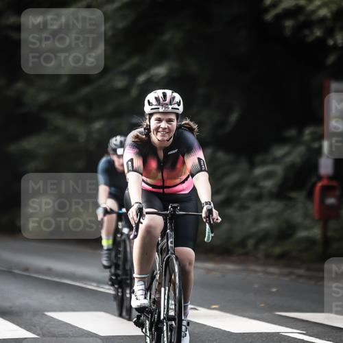 13.09.2026 - Stadtparktriathlon H.Heesch http://msf.ph/oto/10363414 13.09.2026 11:20:07 Radfahren 510, 666, 713, 785, 796 meine-sportfotos.de