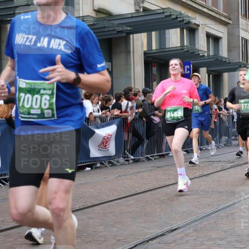 13.09.2026 - 21. swb-Marathon Bremen Strokosch-Dieckow http://msf.ph/oto/10363422 13.09.2026 13:36:52 Ziel 869, 950, 1180, 1285, 1849, 1854, 1991, 2241, 2531, 2930, 3122, 3333, 3627, 3732, 3787, 3823, 3894, 3909, 4261, 4410, 4448, 4932, 4947, 5388, 5547, 5577, 5612, 5791, 6046, 6056, 6431, 6629, 6904, 6947, 6961, 7006, 7046, 7398, 7445, 7571, 7937, 8268, 8443, 8458, 8753, 8839, 9140, 9310, 9317, 9415, 9589, 9701, 9840, 13077, 164, 551, 813, 843, 1641, 1936, 2275, 2467, 2673, 2731, 2819, 2823, 3067, 3122, 3541, 3585, 3635, 3815, 3874, 3998, 4006, 4050, 5236, 5355, 6269, 6408, 7046 meine-sportfotos.de