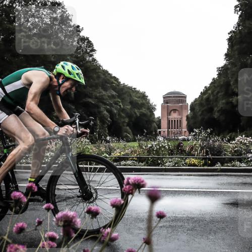 13.09.2026 - Stadtparktriathlon H.Heesch http://msf.ph/oto/10363427 13.09.2026 12:29:19 Radfahren 957, 1076 meine-sportfotos.de