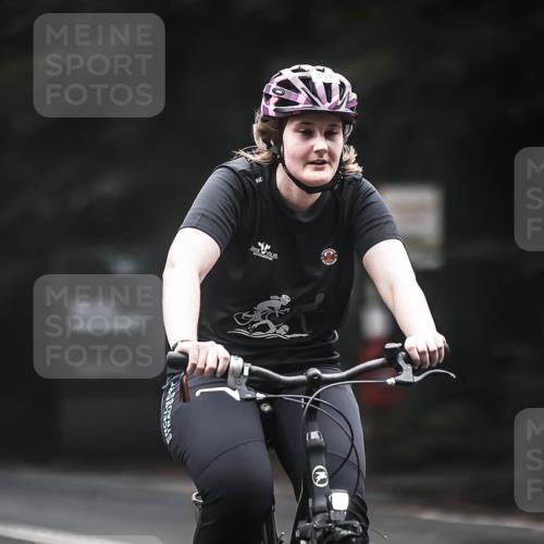13.09.2026 - Stadtparktriathlon H.Heesch http://msf.ph/oto/10363442 13.09.2026 10:08:25 Radfahren 307 meine-sportfotos.de