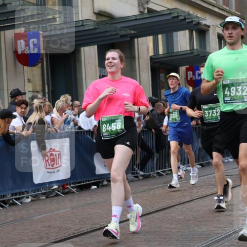 13.09.2026 - 21. swb-Marathon Bremen Strokosch-Dieckow http://msf.ph/oto/10363449 13.09.2026 13:36:53 Ziel 869, 950, 1180, 1285, 1849, 1854, 1991, 2241, 2531, 2930, 3333, 3627, 3732, 3787, 3823, 3894, 3909, 4261, 4410, 4448, 4932, 4947, 5388, 5547, 5577, 5612, 5791, 6046, 6056, 6431, 6629, 6904, 6947, 6961, 7006, 7398, 7445, 7571, 7937, 8268, 8443, 8458, 8753, 8839, 9140, 9310, 9317, 9415, 9701, 9840, 13077, 164, 551, 813, 843, 1641, 1849, 1936, 2275, 2673, 2731, 2819, 2823, 3122, 3541, 3585, 3635, 3787, 3815, 3874, 3998, 4006, 4050, 5236, 5355, 6269, 6408, 7046 meine-sportfotos.de