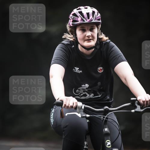 13.09.2026 - Stadtparktriathlon H.Heesch http://msf.ph/oto/10363454 13.09.2026 10:08:25 Radfahren 307 meine-sportfotos.de
