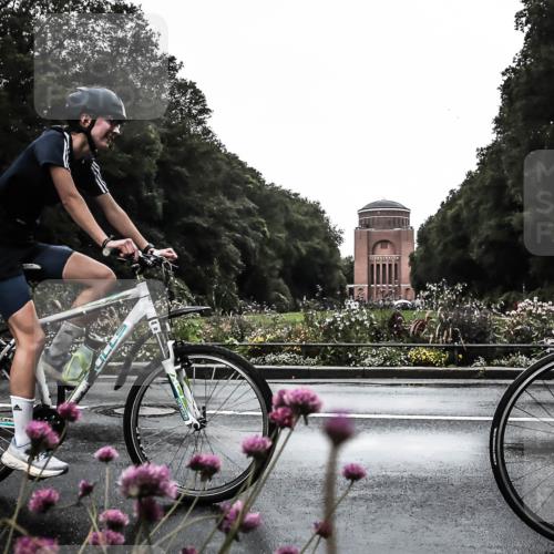 13.09.2026 - Stadtparktriathlon H.Heesch http://msf.ph/oto/10363477 13.09.2026 12:29:29 Radfahren 950, 960, 1108, 1164 meine-sportfotos.de
