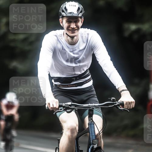 13.09.2026 - Stadtparktriathlon H.Heesch http://msf.ph/oto/10363487 13.09.2026 13:11:16 Radfahren 1216, 1253, 1384, 1404 meine-sportfotos.de