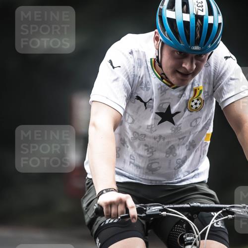 13.09.2026 - Stadtparktriathlon H.Heesch http://msf.ph/oto/10363488 13.09.2026 10:08:38 Radfahren 337 meine-sportfotos.de
