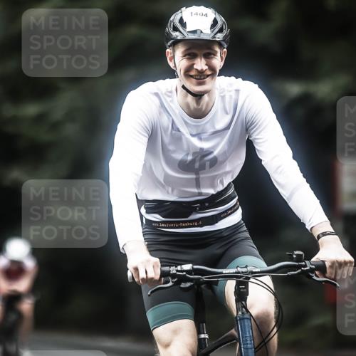 13.09.2026 - Stadtparktriathlon H.Heesch http://msf.ph/oto/10363496 13.09.2026 13:11:16 Radfahren 1216, 1253, 1384, 1404 meine-sportfotos.de