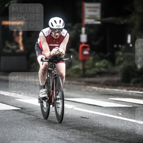 13.09.2026 - Stadtparktriathlon H.Heesch http://msf.ph/oto/10363513 13.09.2026 13:11:18 Radfahren 1191, 1253, 1384, 1404 meine-sportfotos.de