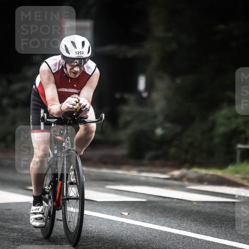 13.09.2026 - Stadtparktriathlon H.Heesch http://msf.ph/oto/10363523 13.09.2026 13:11:18 Radfahren 1191, 1253, 1384, 1404 meine-sportfotos.de