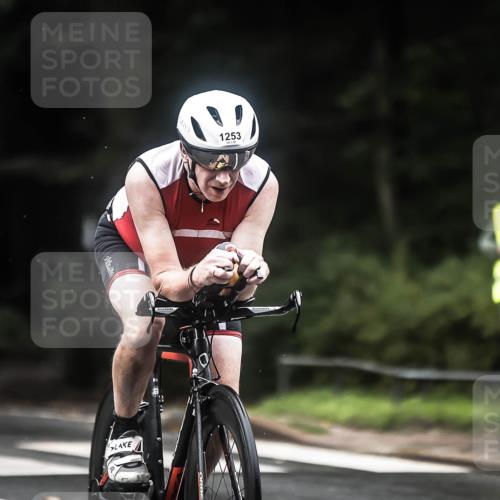 13.09.2026 - Stadtparktriathlon H.Heesch http://msf.ph/oto/10363550 13.09.2026 13:11:19 Radfahren 1191, 1253, 1384, 1404 meine-sportfotos.de