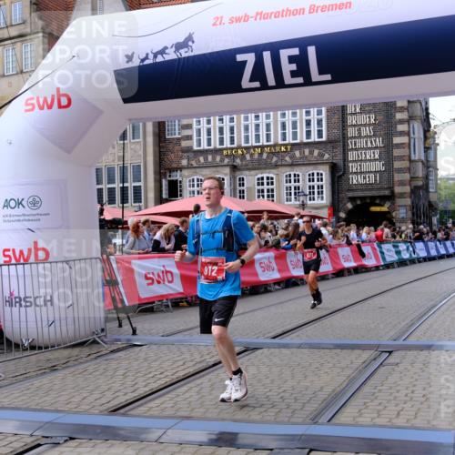 13.09.2026 - 21. swb-Marathon Bremen Tim E. http://msf.ph/oto/10363566 13.09.2026 13:01:02 Ziel 371, 453, 1136, 2141, 4904, 8749, 9849 meine-sportfotos.de