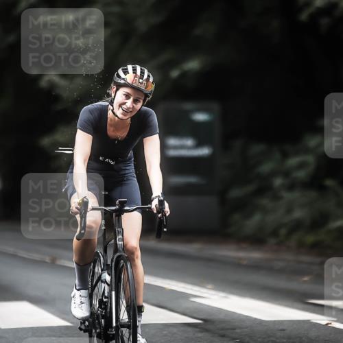 13.09.2026 - Stadtparktriathlon H.Heesch http://msf.ph/oto/10363570 13.09.2026 13:11:23 Radfahren 1191, 1200, 1253, 1359, 1465 meine-sportfotos.de