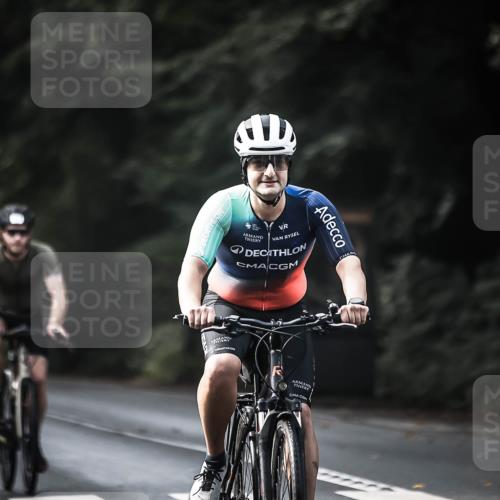 13.09.2026 - Stadtparktriathlon H.Heesch http://msf.ph/oto/10363571 13.09.2026 11:20:17 Radfahren 589, 596, 597, 702, 724 meine-sportfotos.de